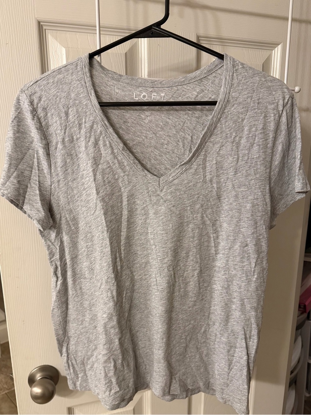 LOFT Light Gray/Pink-Orange/Green Neck Short Sleeve Tees (3)